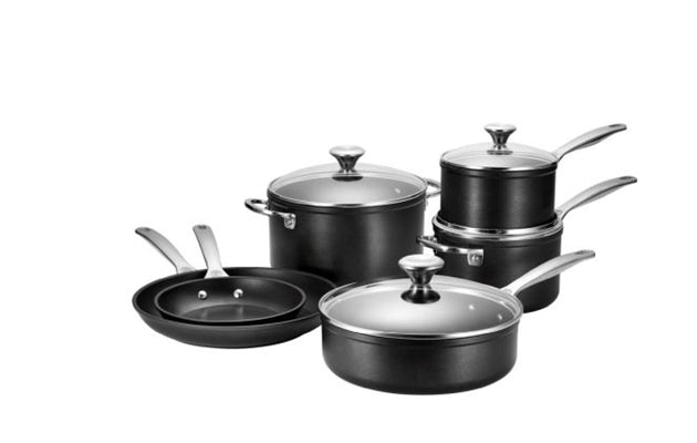 Le Creuset 10pc. Toughened Nonstick Pro Cookware Set